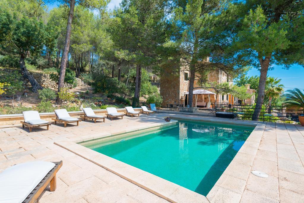 Es Pinar Villa อาลาโร ภายนอก รูปภาพ